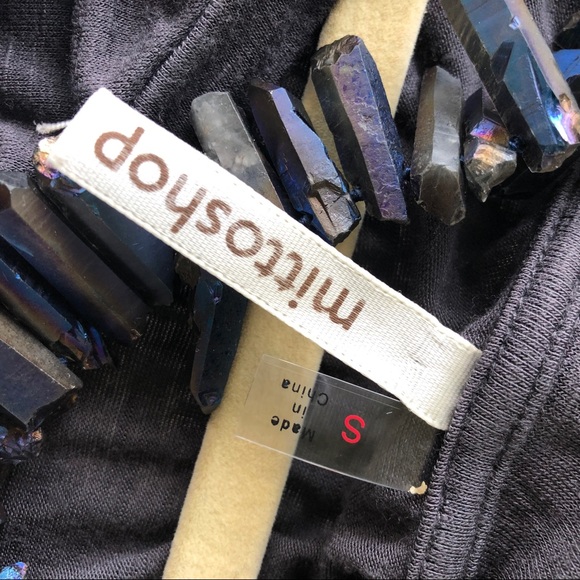 Mittoshop | Tunic Tee with Knot Front Accent - Picture 2 of 3